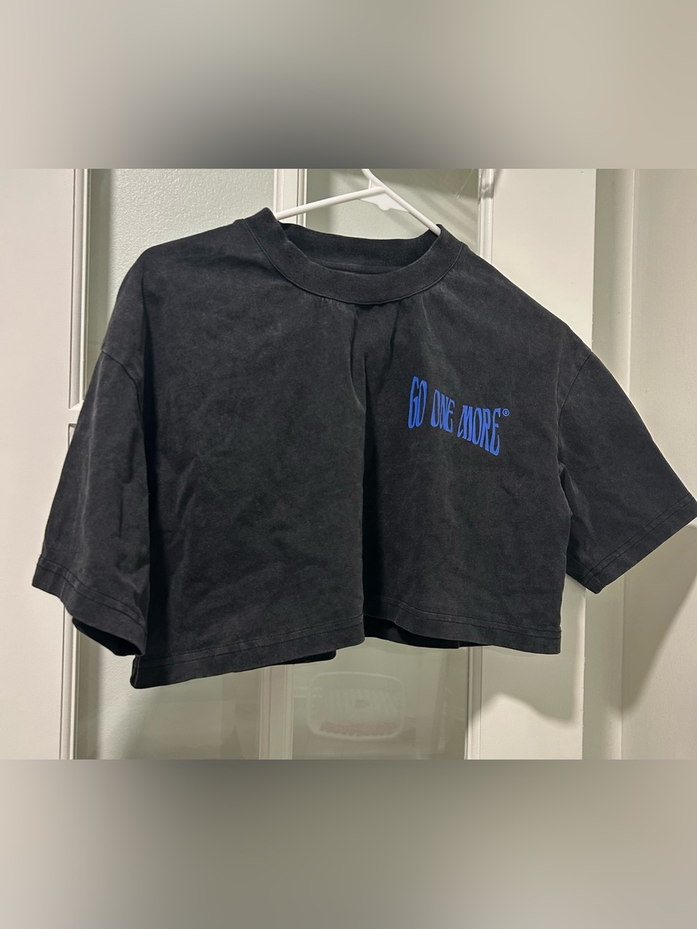 BPN Cropped Workout Shirt Small
